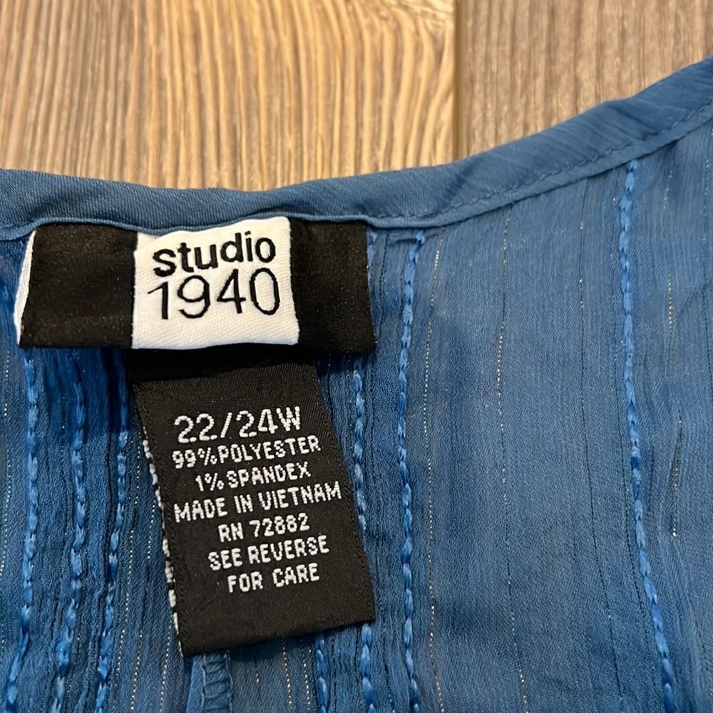 Studio 1940 Blouse - Picture 4 of 9
